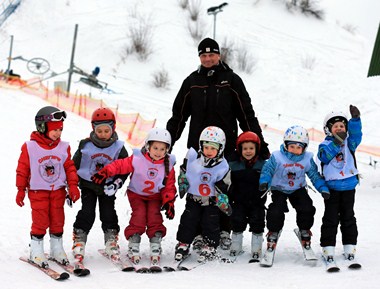 Детская горнолыжная школа Снегири